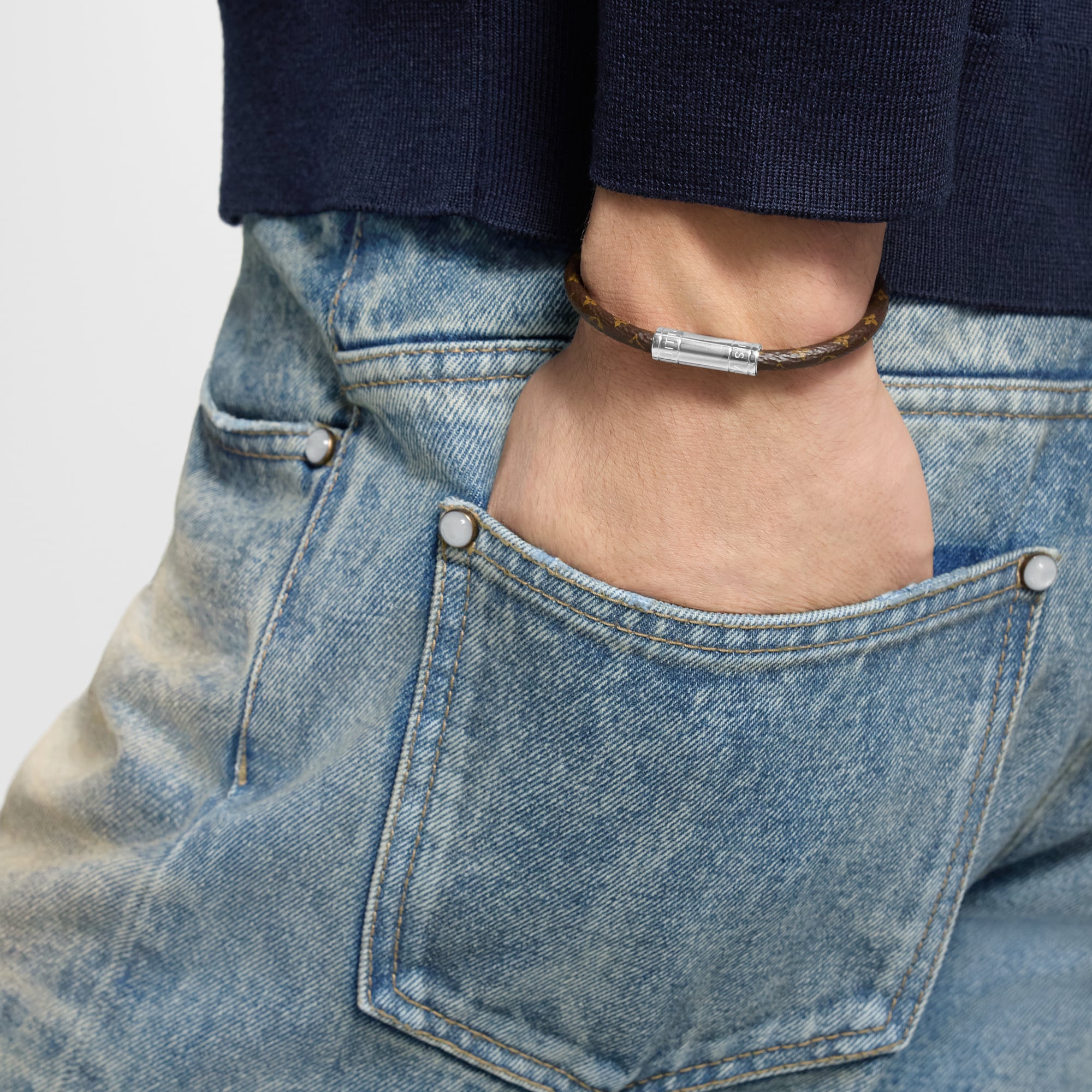 Men - Keep It Bracelet Monogram Canvas Men Fashion Jewellery Bracelets | LOUIS VUITTON (Product zoom)