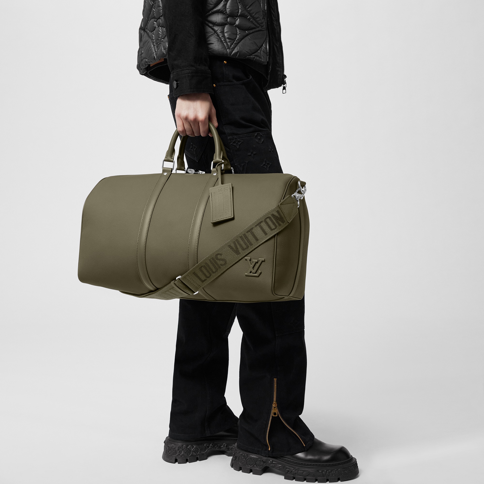 Men - Keepall Bandoulière 50 Bag LV Aerogram Men Travel Softsided Luggage and Duffle Bags | LOUIS VUITTON (Product zoom)