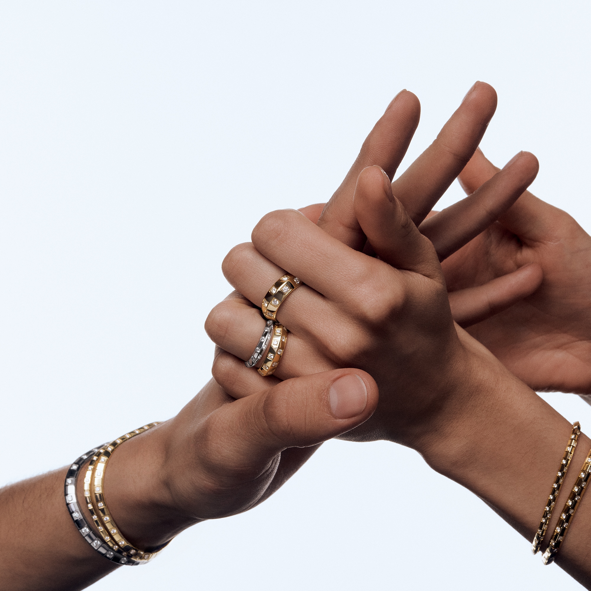 Jewellery - Le Damier de Louis Vuitton Large Bracelet, White Gold and Diamonds  Jewellery Categories Bracelets | LOUIS VUITTON (Product zoom)