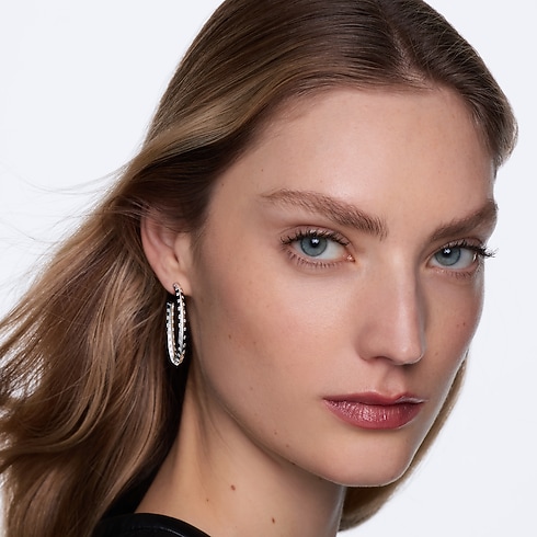 Jewellery - Le Damier de Louis Vuitton Large Hoops, White Gold and Diamonds Jewellery Categories Earrings | LOUIS VUITTON (Product zoom)