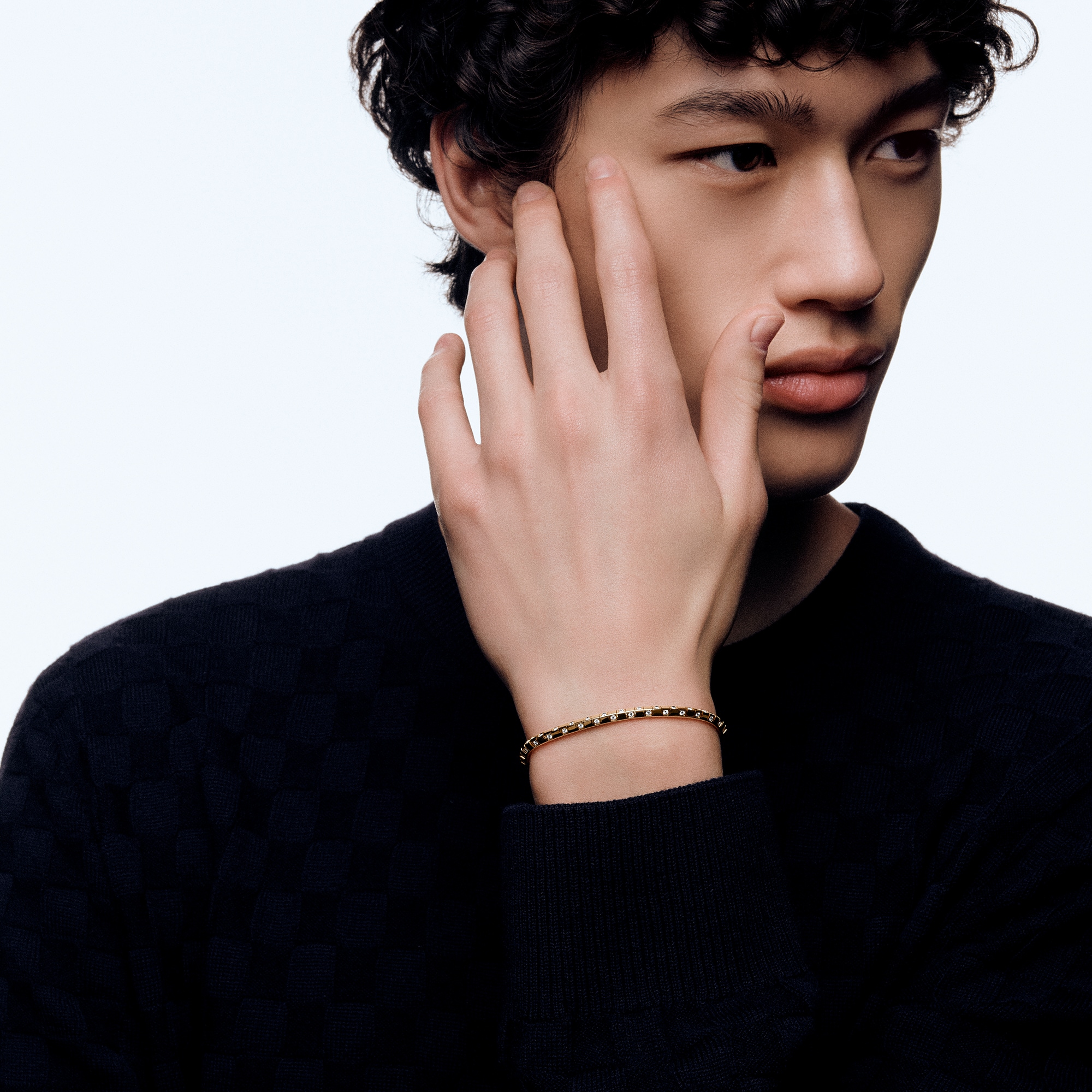 Jewellery - Le Damier de Louis Vuitton Small Bracelet, Yellow Gold and Diamonds  Jewellery Categories Bracelets | LOUIS VUITTON (Product zoom)