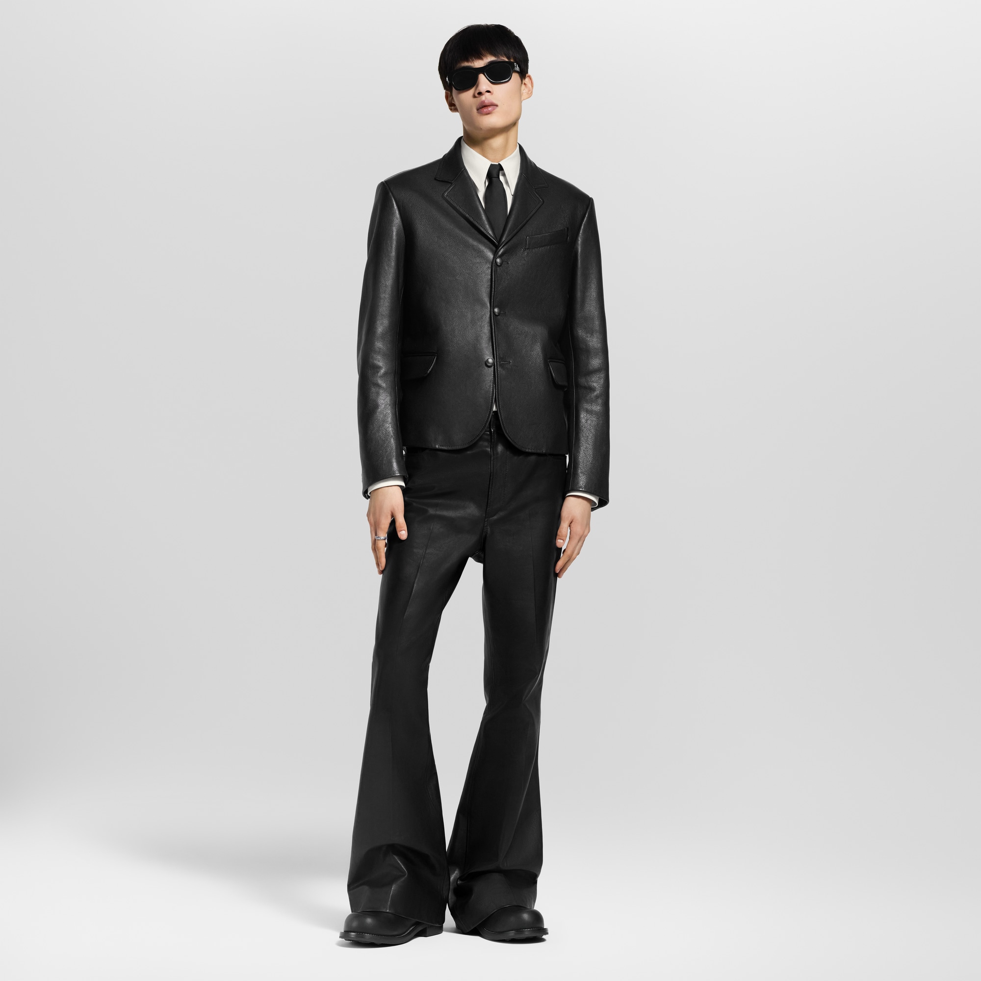 Men - Leather Single-Breasted Jacket  Men Ready-to-Wear Blazers and Jackets | LOUIS VUITTON (Product zoom)