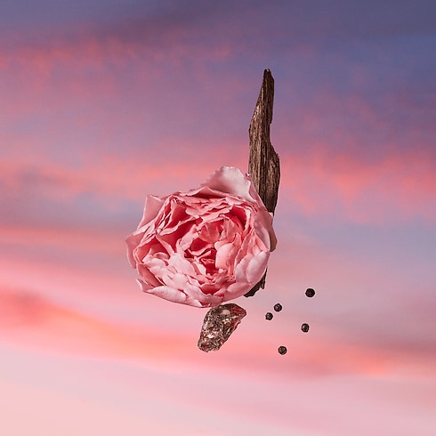 Les Sables Roses Perfume side view
