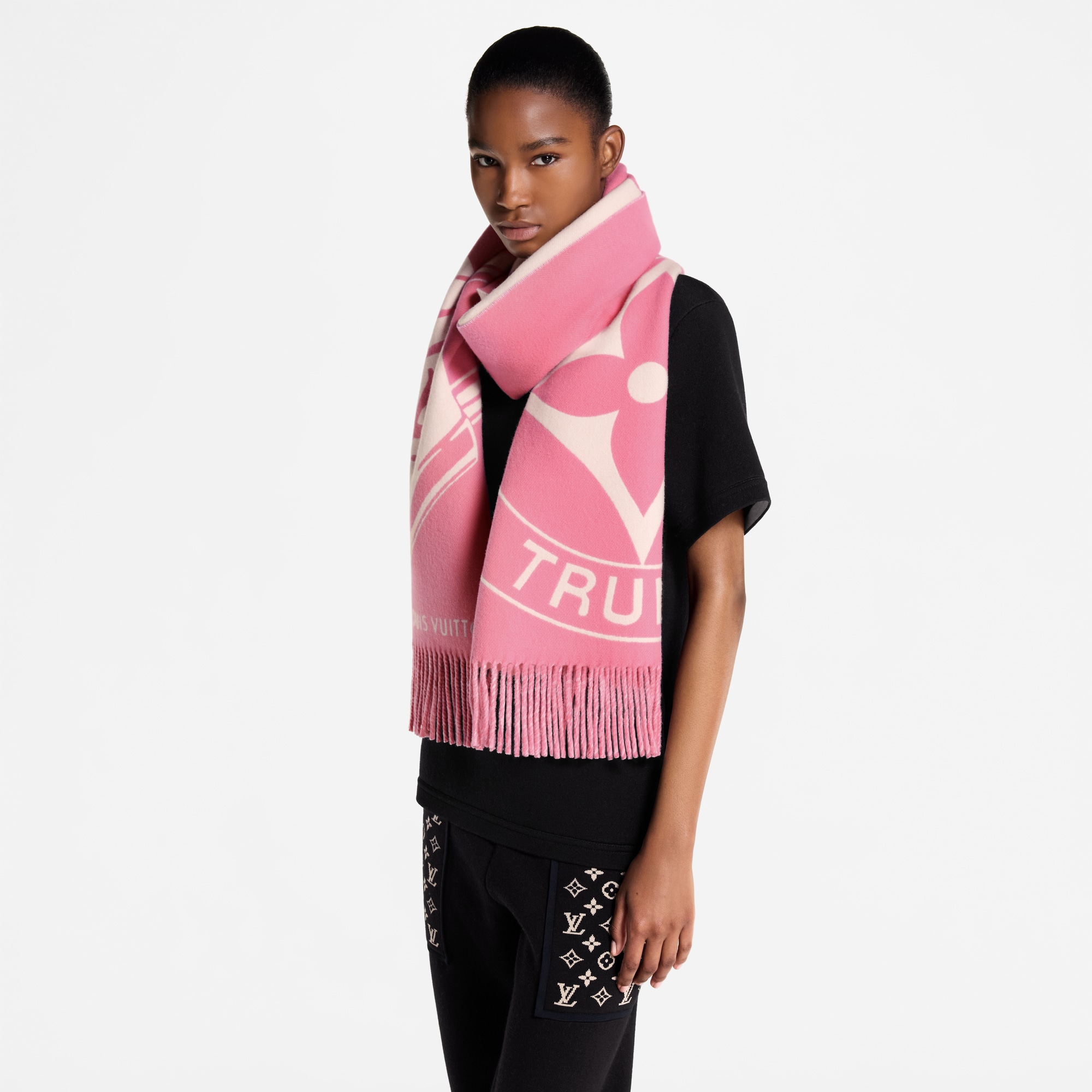 Women - Lock and Keys Scarf S00 Women Accessories Scarves | LOUIS VUITTON (Product zoom)