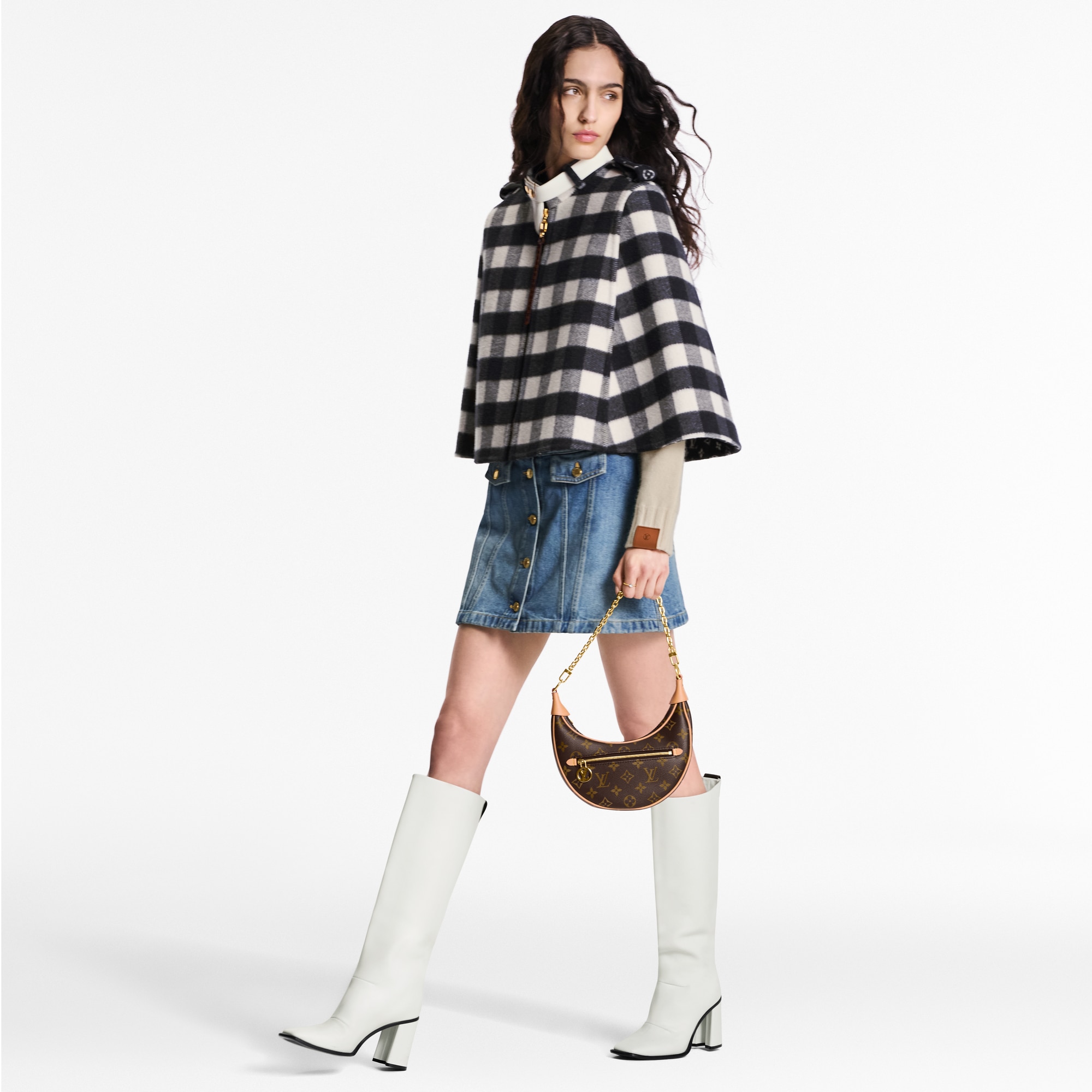 Women - Loop PM Bag Monogram Canvas Women Handbags Handbags | LOUIS VUITTON (Product zoom)