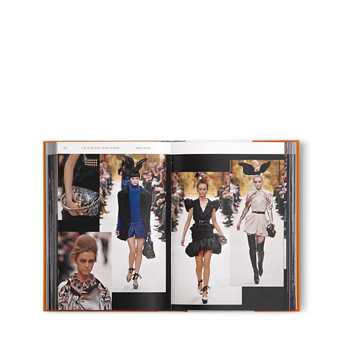 Trunks, Travel and Home - Louis Vuitton Catwalk Trunks, Travel and Home Library Hard Cover Books | LOUIS VUITTON (Product zoom)
