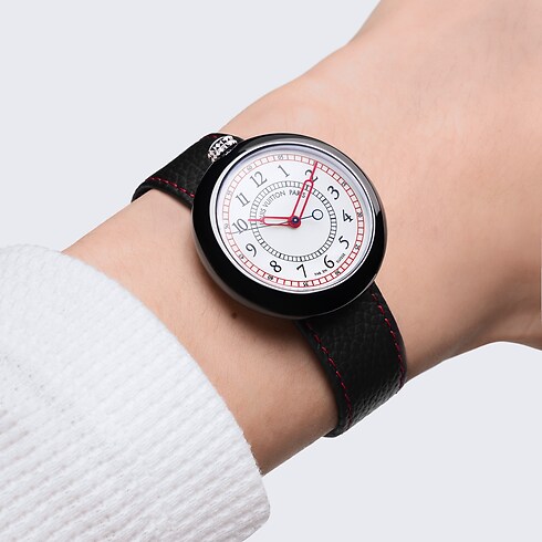 Louis Vuitton Monterey, Automatic, 37 MM, Ceramic and Steel ambiance view