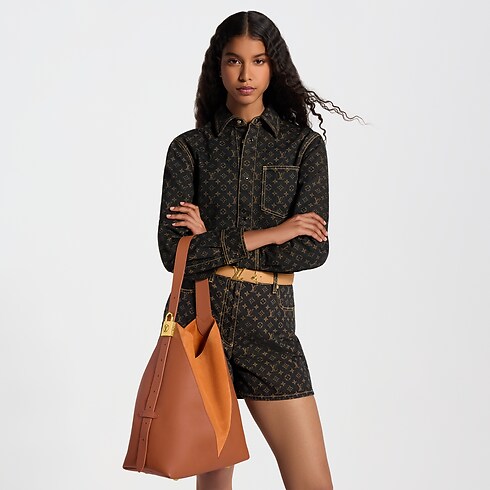 Low Key Hobo MM Bag cropped worn view