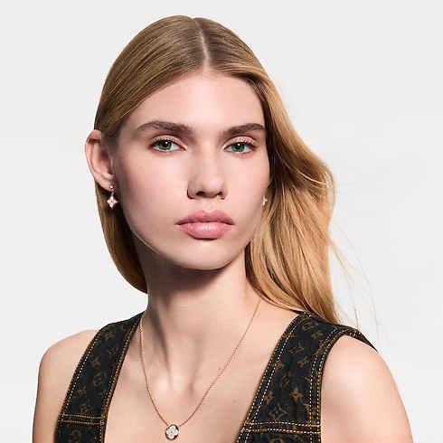 Perfumes and Beauty - LV Baume - Lip Balm Refill Perfumes and Beauty Lips } | LOUIS VUITTON (Product zoom)