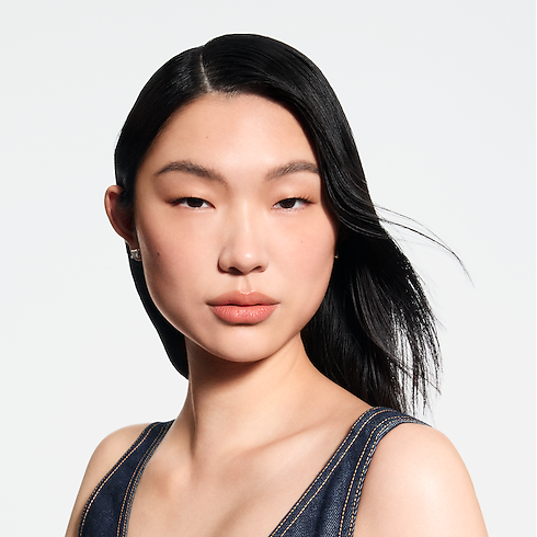 Perfumes and Beauty - LV Baume - Lip Balm Refill Perfumes and Beauty Lips } | LOUIS VUITTON (Product zoom)