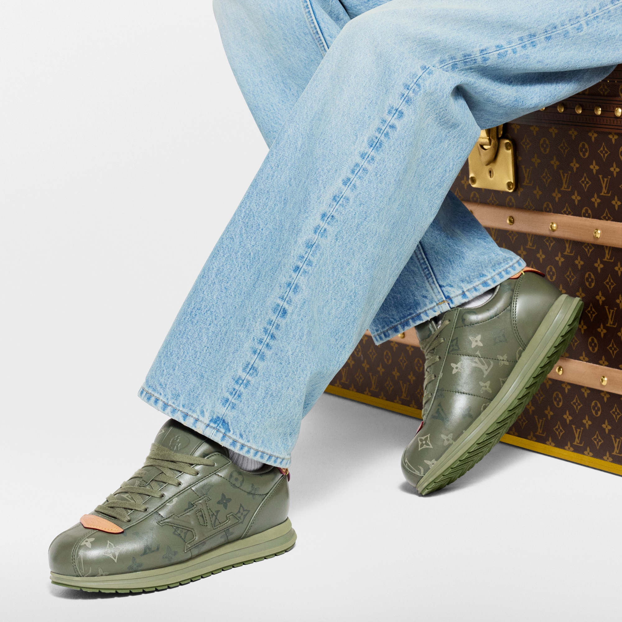 Men - LV BUTTERSOFT Trainers  Men Shoes Trainers | LOUIS VUITTON (Product zoom)