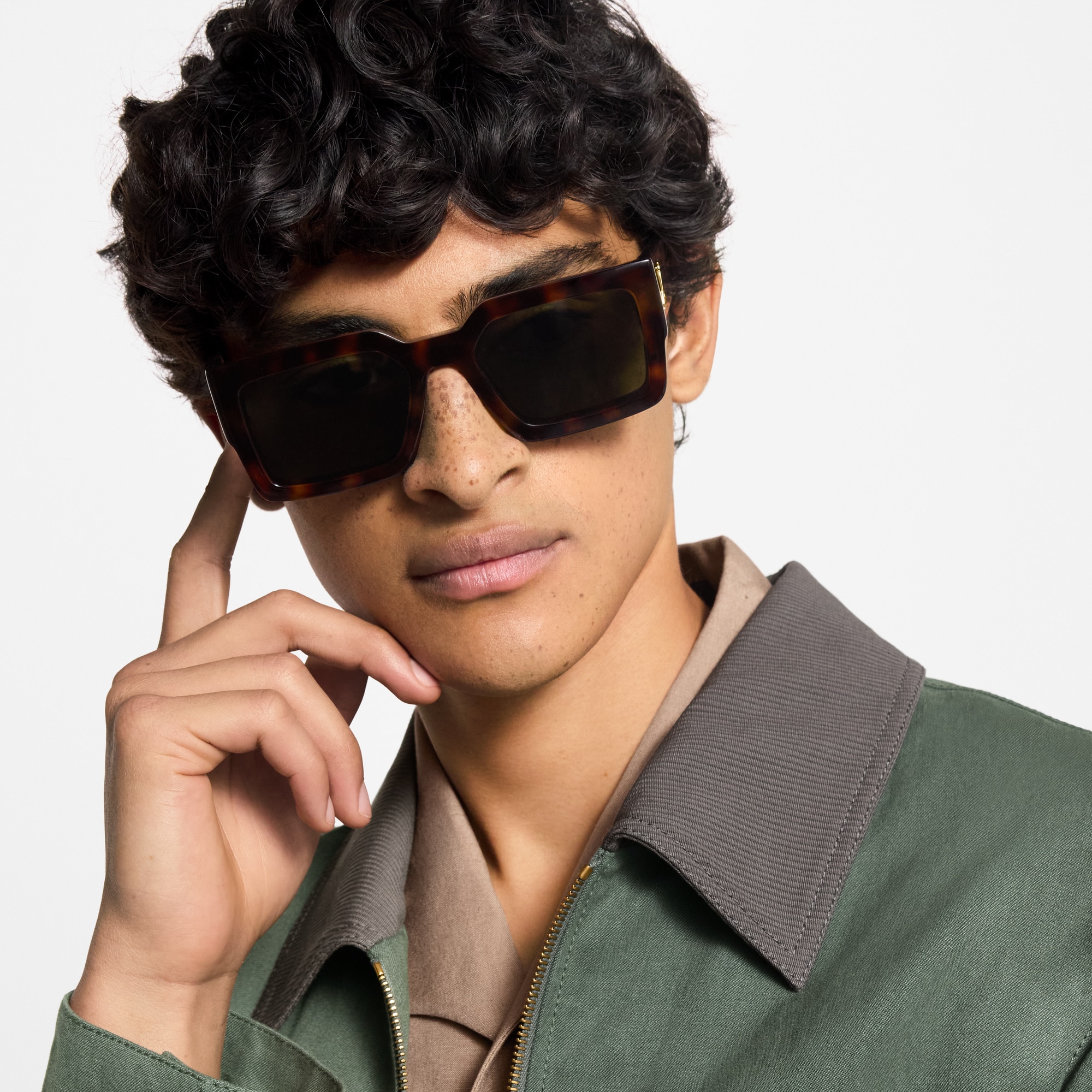 Men - LV Clash Square Sunglasses S00 Men Accessories Sunglasses | LOUIS VUITTON (Product zoom)