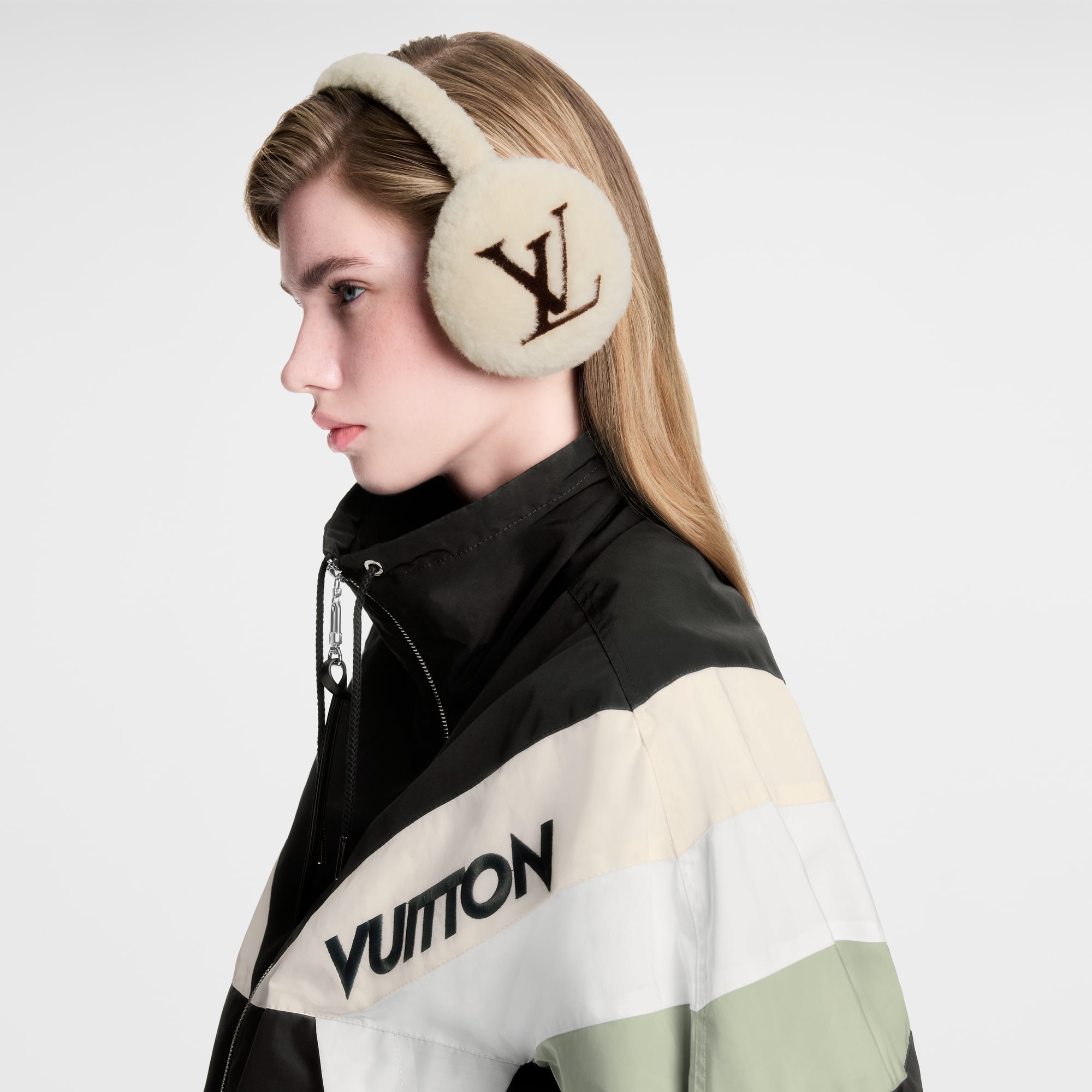 Women - LV Cloud Earmuff S00 Women Accessories Hair Accessories | LOUIS VUITTON (Product zoom)