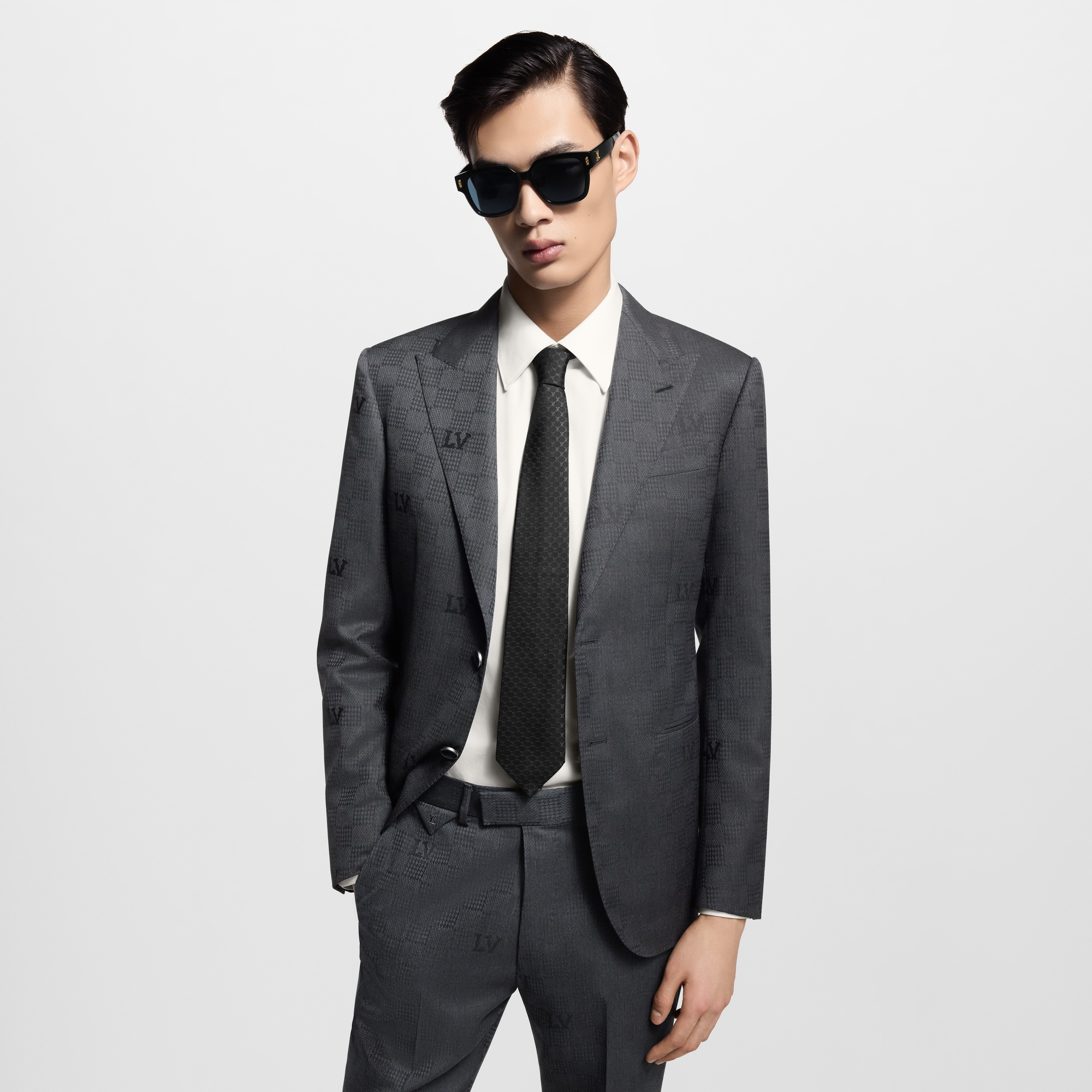 Men - LV Fishnet Tie S00 Men Accessories Ties and Pocket Squares | LOUIS VUITTON (Product zoom)