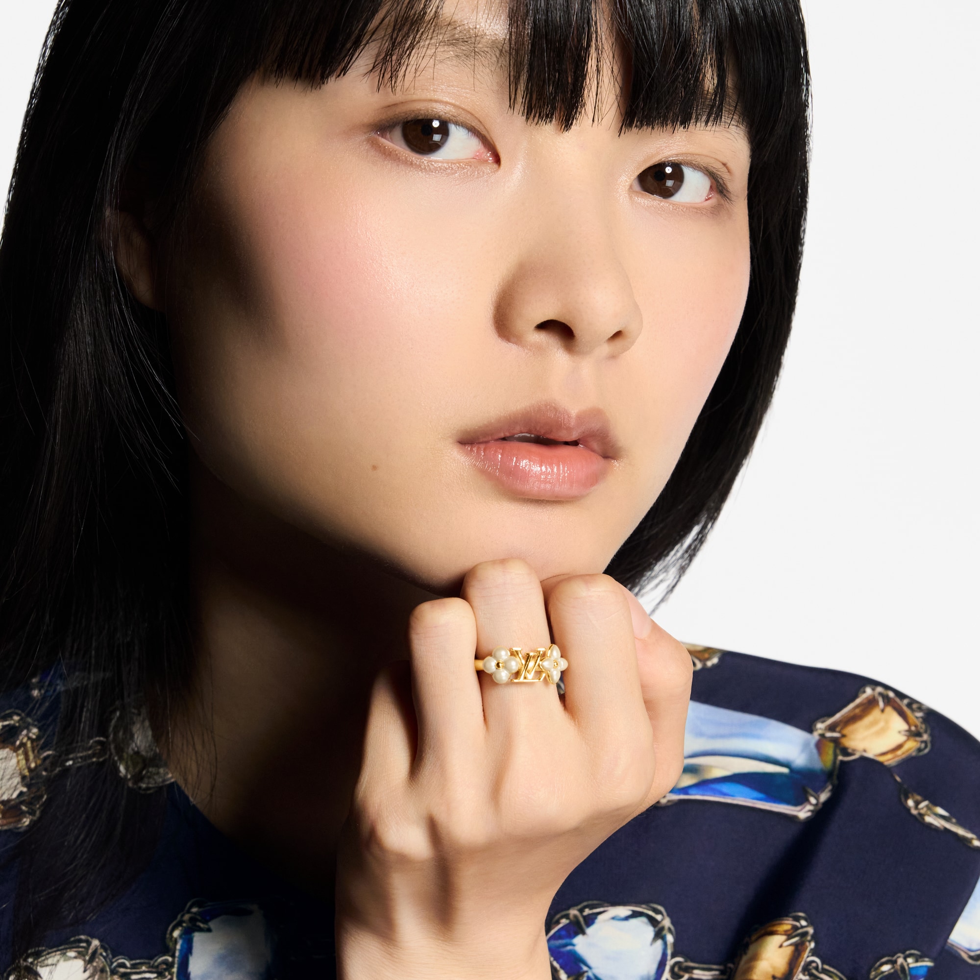 Women - LV Floragram Ring S00 Women Fashion Jewellery Rings | LOUIS VUITTON (Product zoom)