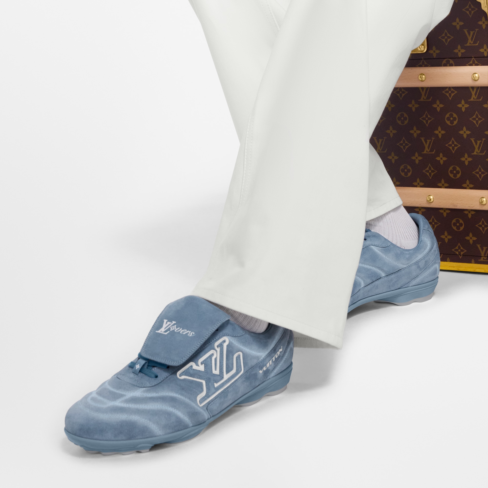 Men - LV Footprint Soccer Trainers  Men Shoes Trainers | LOUIS VUITTON (Product zoom)