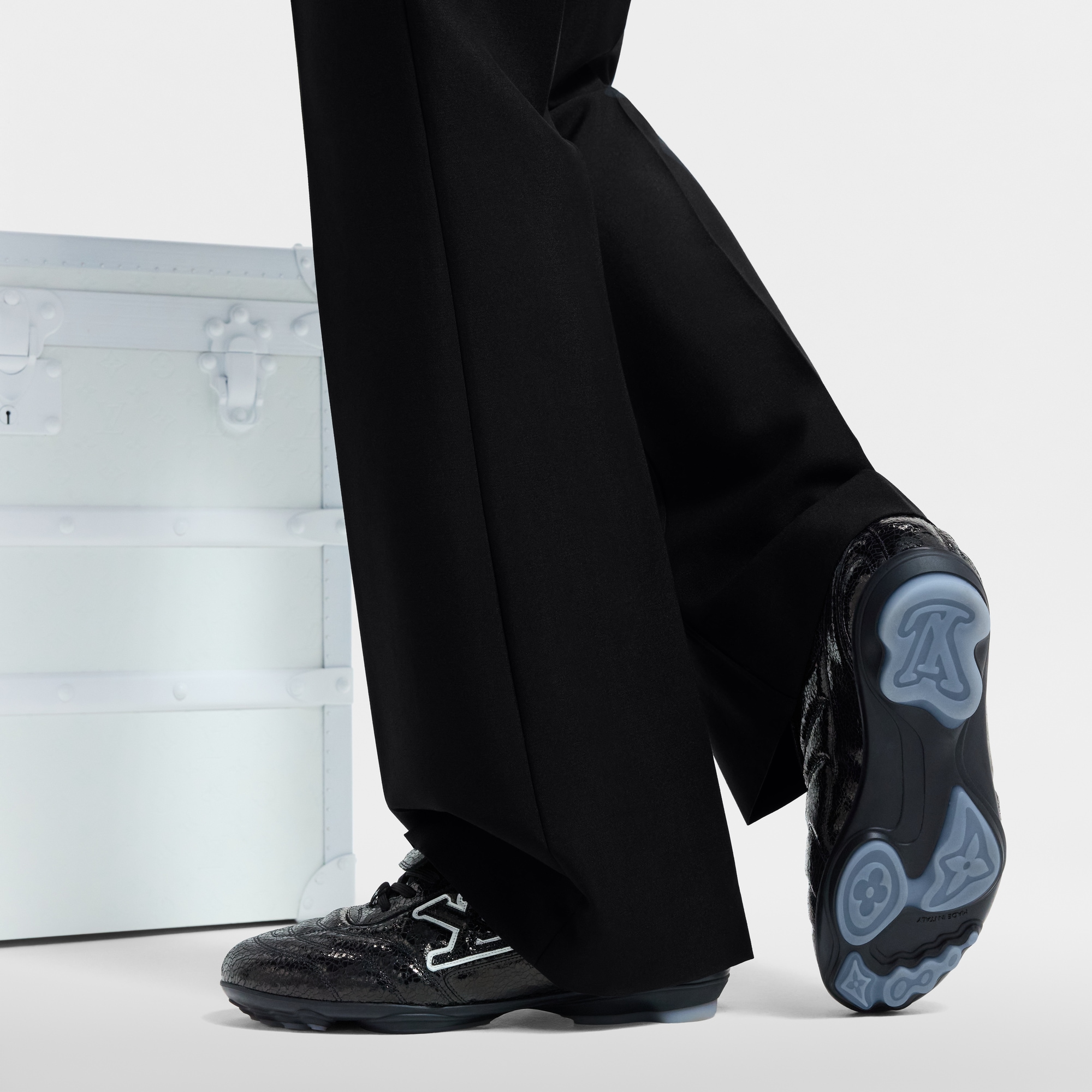 Men - LV Footprint Soccer Trainers  Men Shoes Trainers | LOUIS VUITTON (Product zoom)