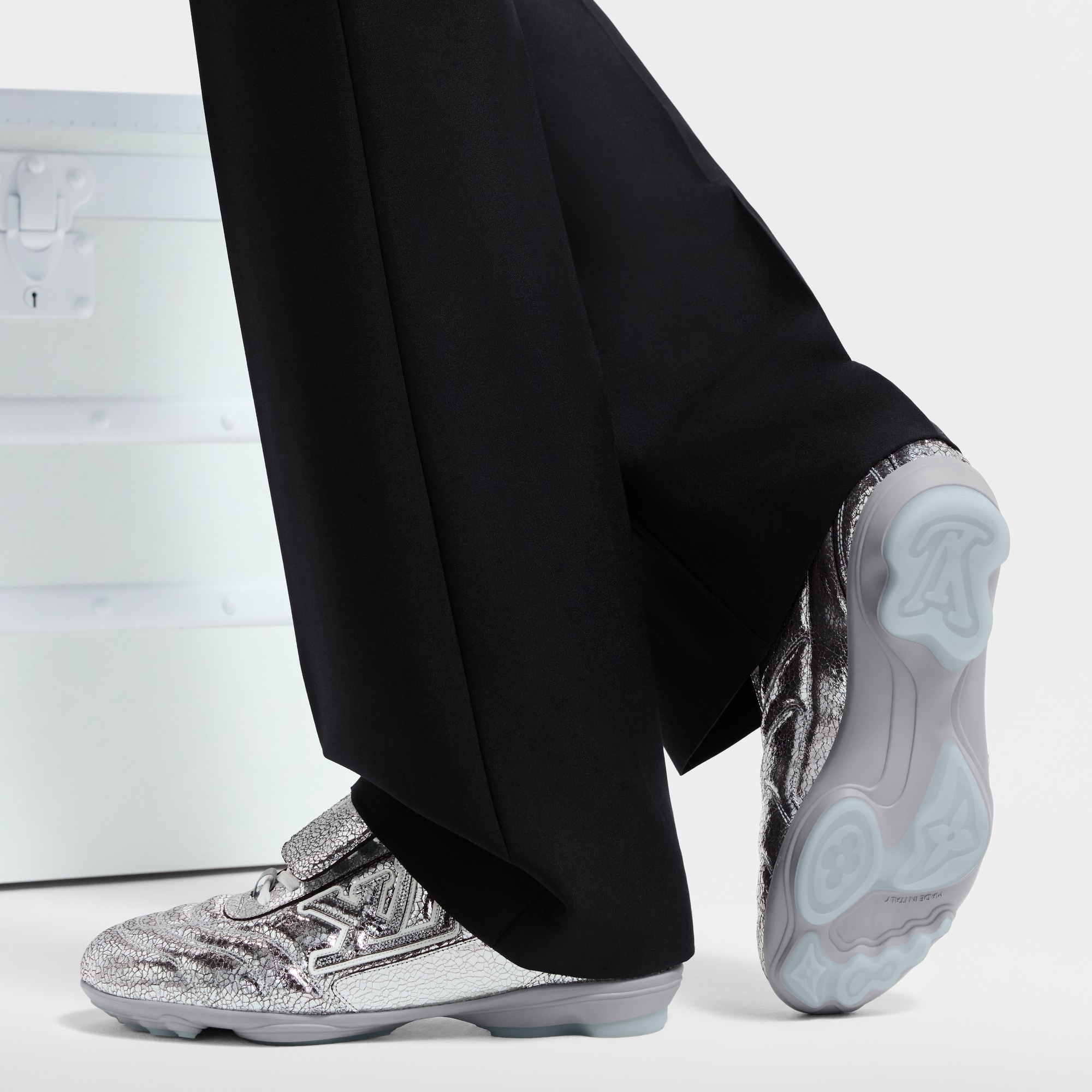 Men - LV Footprint Soccer Trainers  Men Shoes Trainers | LOUIS VUITTON (Product zoom)