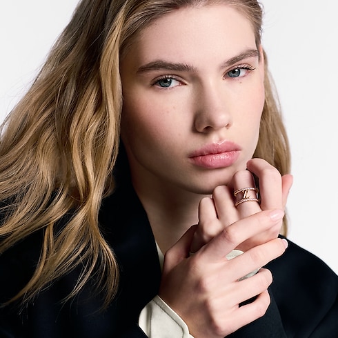 Women - LV Iconic Ring S00 Women Fashion Jewellery All Fashion Jewellery | LOUIS VUITTON (Product zoom)