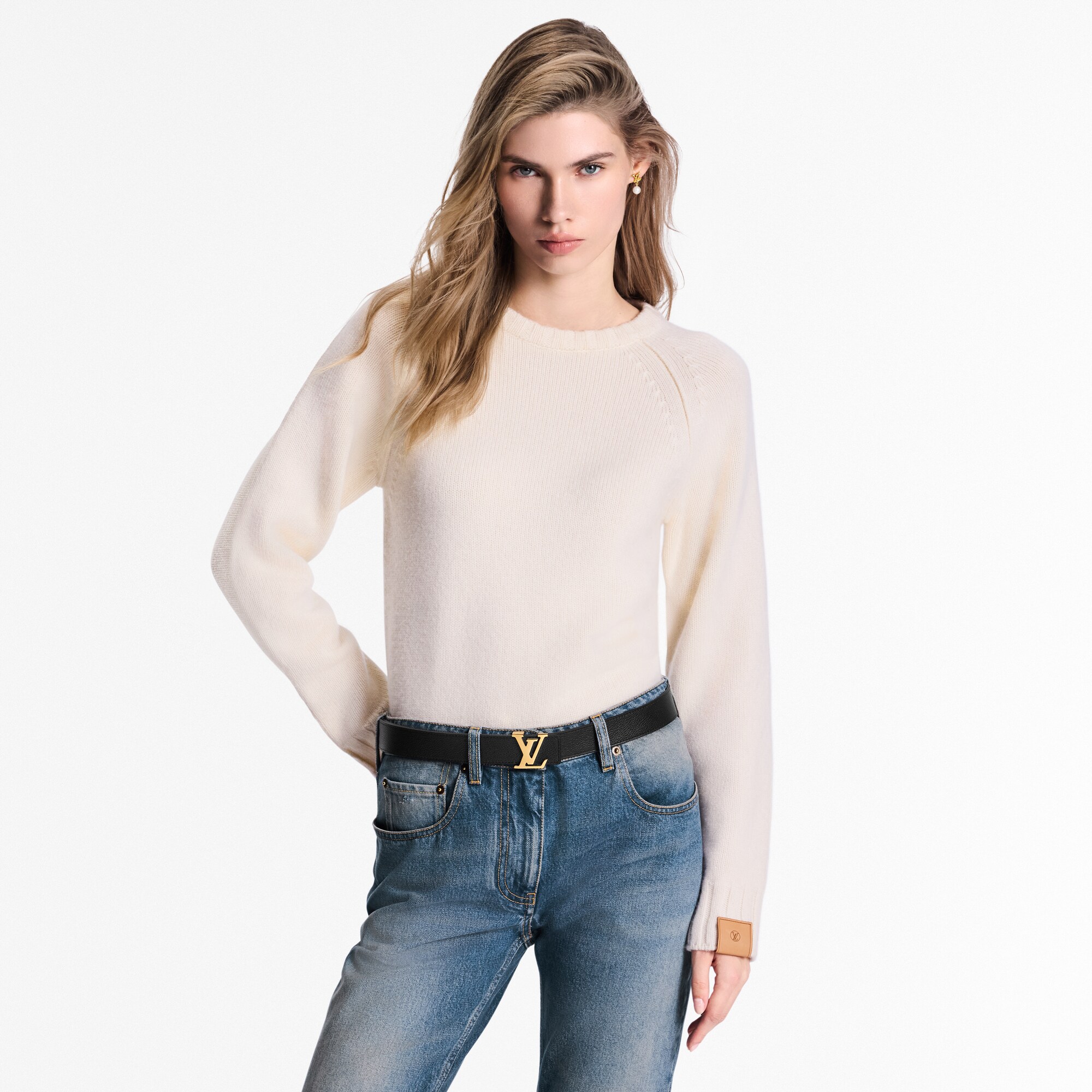 Women - LV Initials 30MM Reversible Belt Monogram Canvas Women Accessories Belts | LOUIS VUITTON (Product zoom)