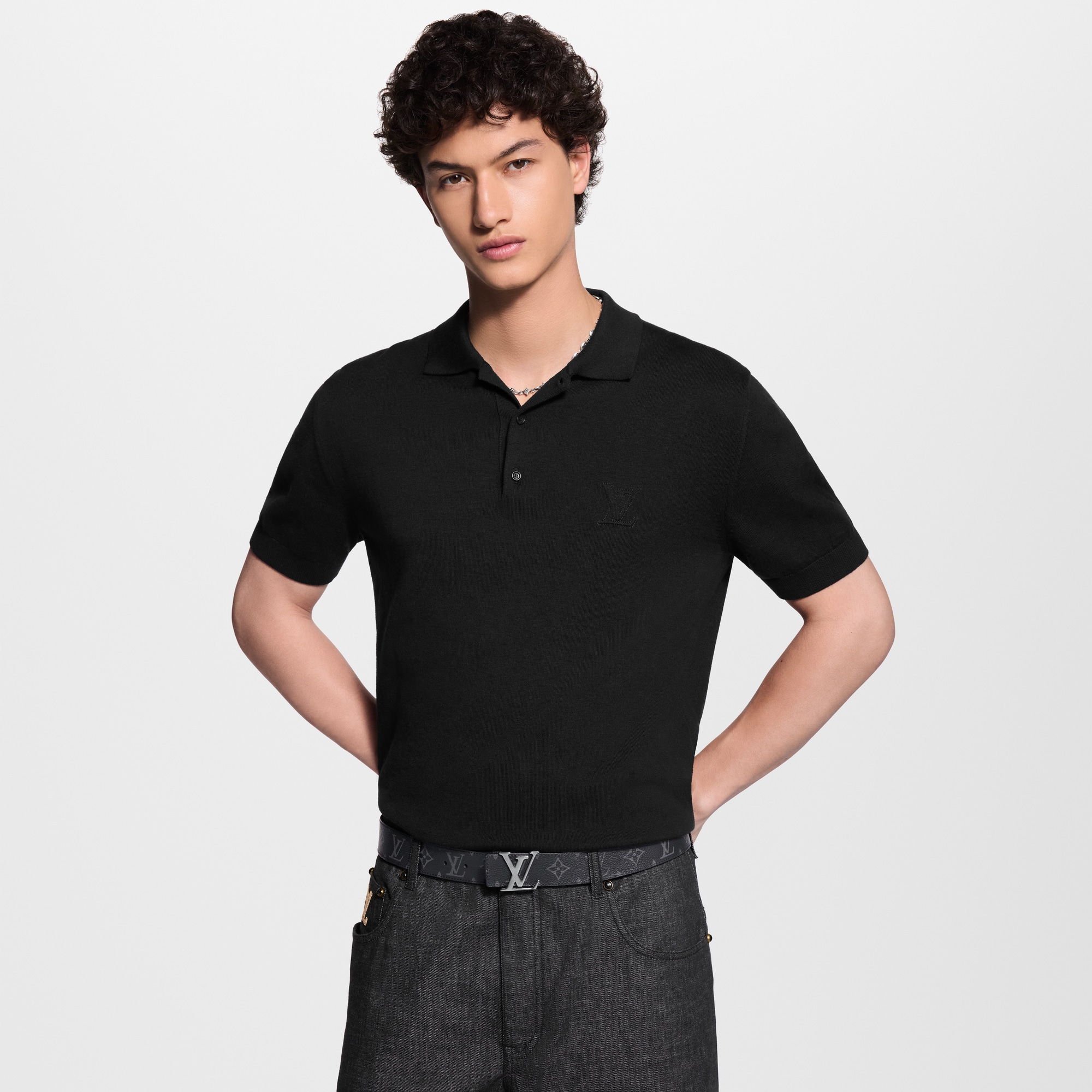 Men - LV Initials 35MM Reversible Belt  Men Accessories Belts | LOUIS VUITTON (Product zoom)