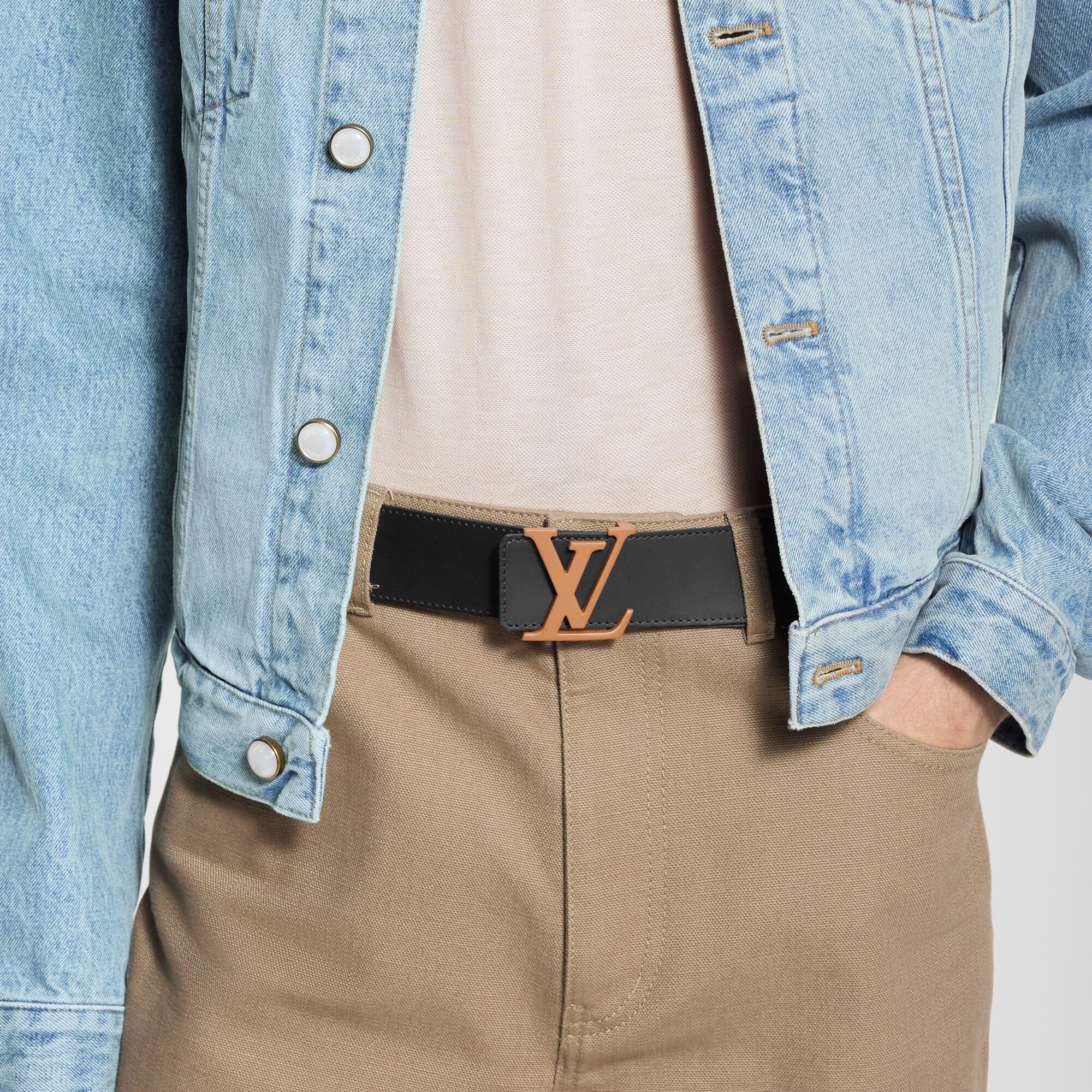 Men - LV Initials Taurillon Monogram 40MM Reversible Belt  Men Accessories Belts | LOUIS VUITTON (Product zoom)