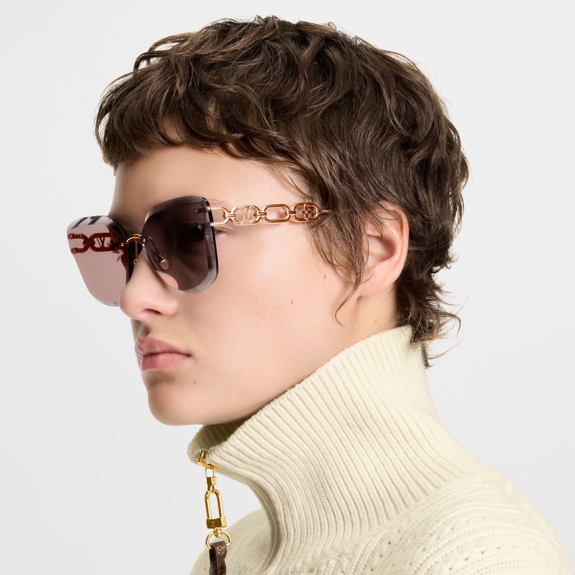 Women - LV Jewel Cat Eye Sunglasses S00 Women Accessories Sunglasses | LOUIS VUITTON (Product zoom)