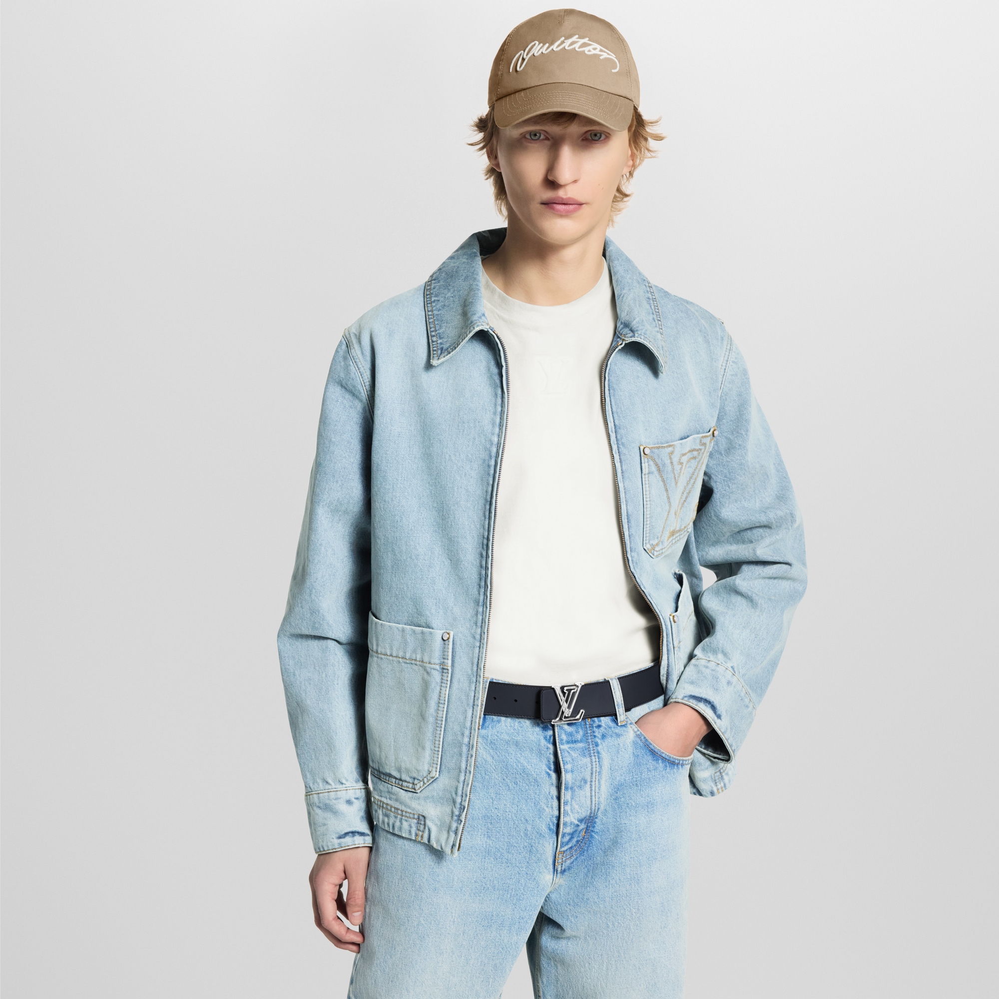 Men - LV Line 40MM Reversible Belt Monogram Canvas Men Accessories Belts | LOUIS VUITTON (Product zoom)