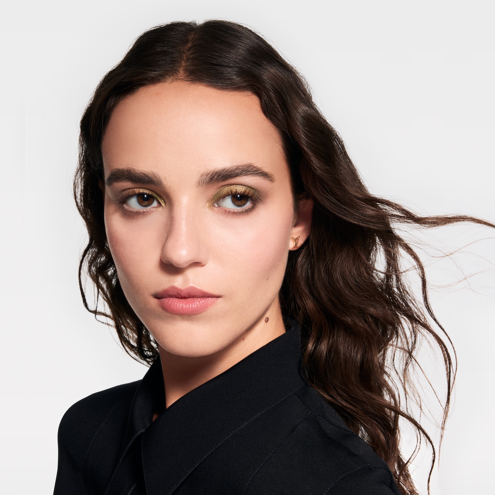 Perfumes and Beauty  - LV Ombres - Eyeshadow Palette  Perfumes and Beauty  Eyes } | LOUIS VUITTON (Product zoom)