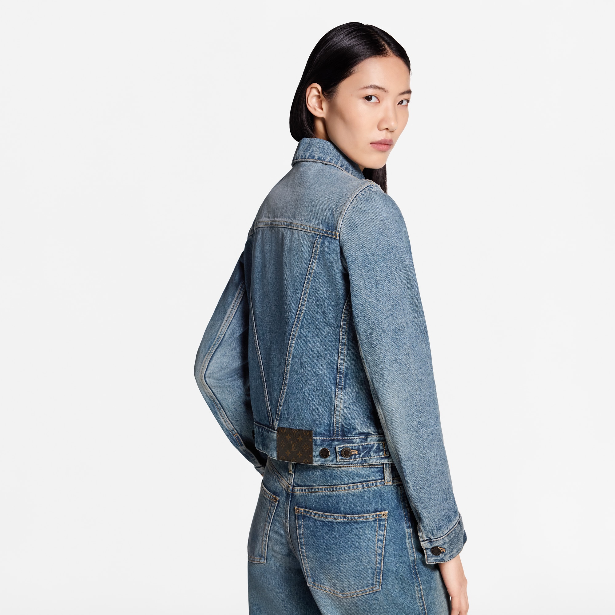 Women - LV Patch Denim Jacket  Women Ready-to-Wear Coats and Jackets | LOUIS VUITTON (Product zoom)