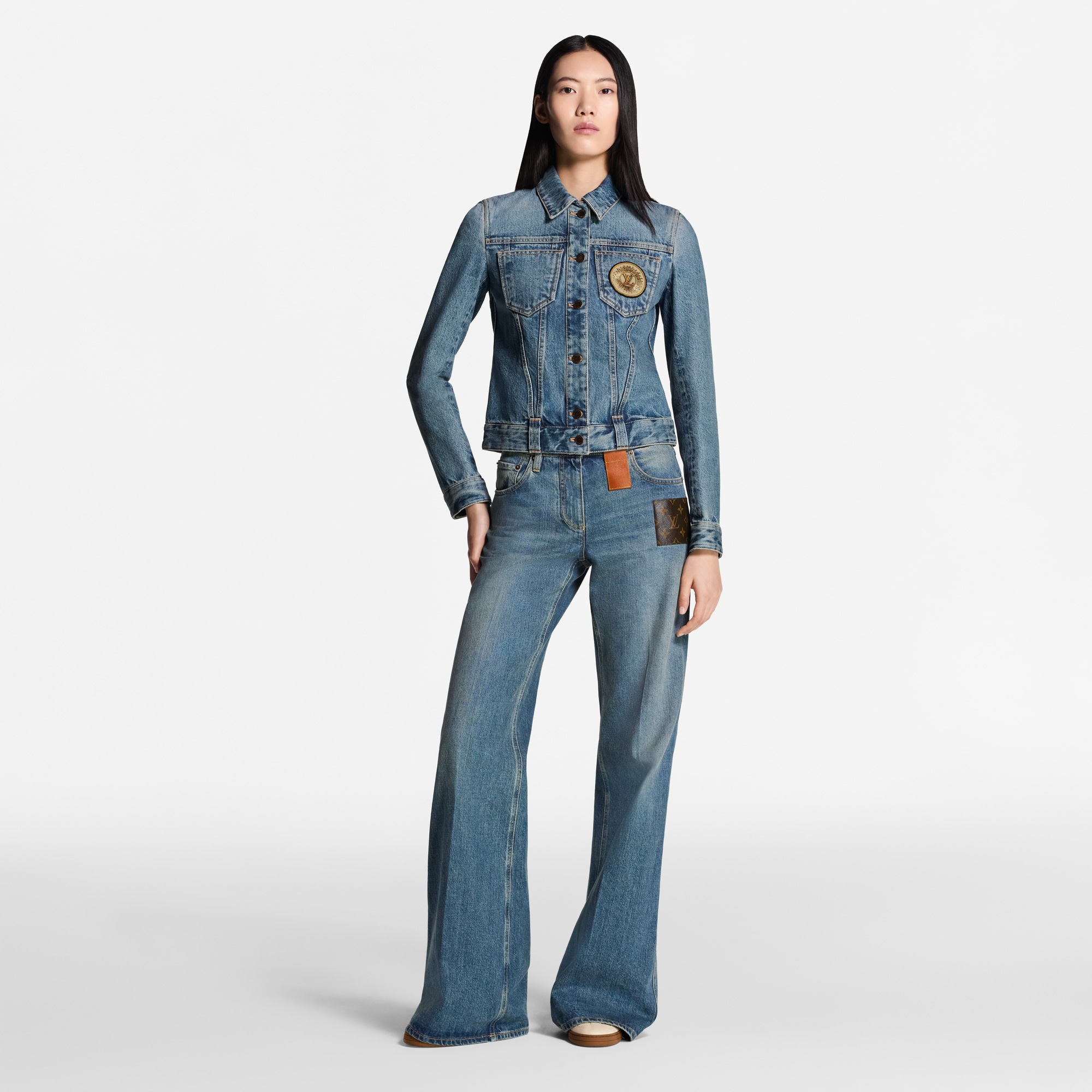 Women - LV Patch Denim Jacket  Women Ready-to-Wear Coats and Jackets | LOUIS VUITTON (Product zoom)