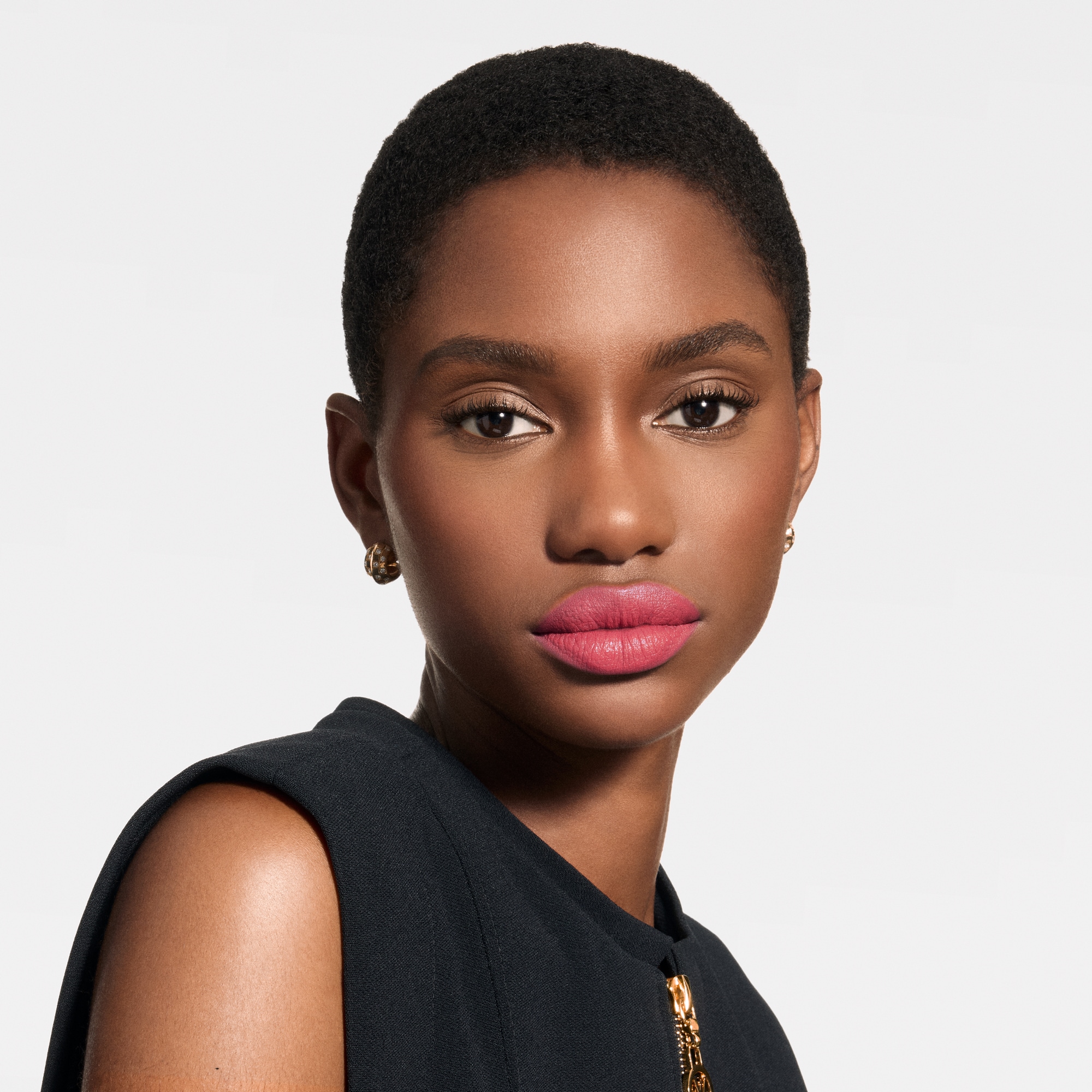 Perfumes and Beauty  - LV Rouge - Matte Lipstick  Perfumes and Beauty  Lips } | LOUIS VUITTON (Product zoom)