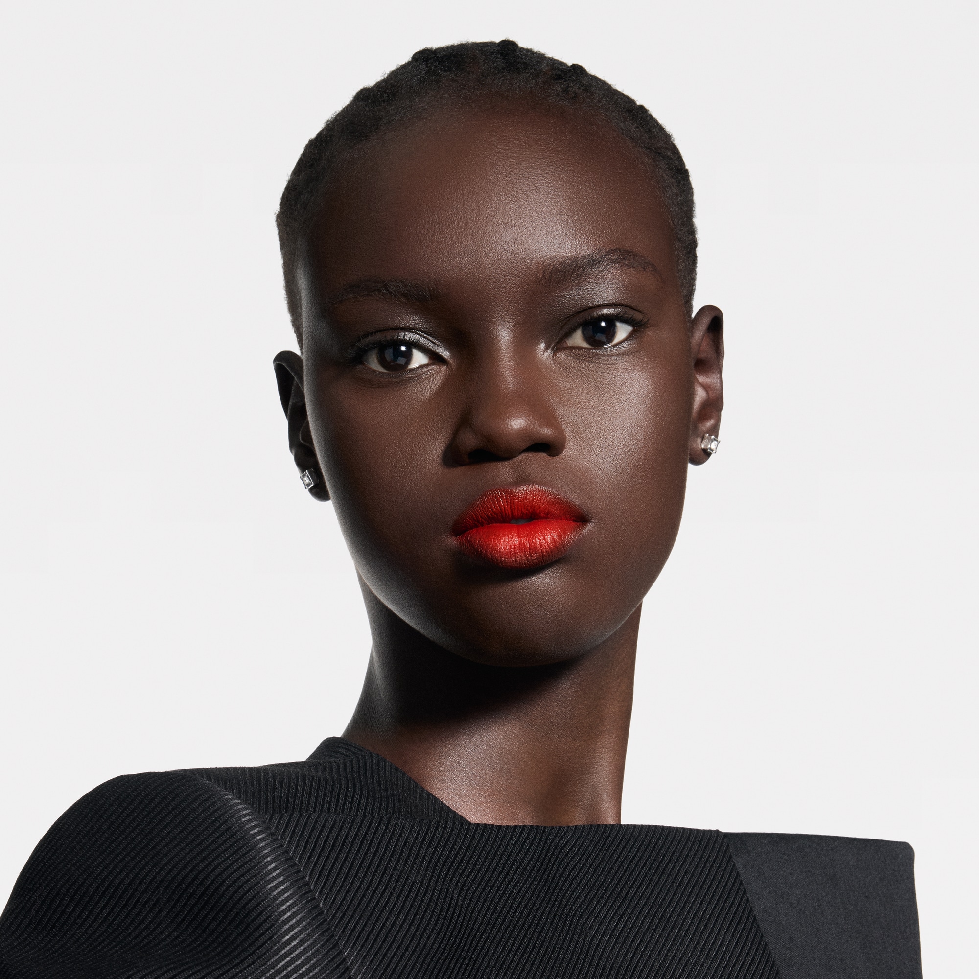 Perfumes and Beauty  - LV Rouge - Matte Lipstick  Perfumes and Beauty  Lips } | LOUIS VUITTON (Product zoom)