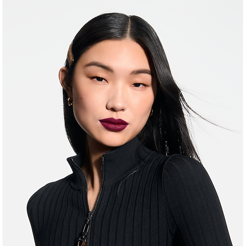 Perfumes and Beauty - LV Rouge - Matte Lipstick Perfumes and Beauty Lips } | LOUIS VUITTON (Product zoom)