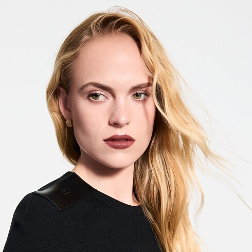 Perfumes and Beauty - LV Rouge - Matte Lipstick Perfumes and Beauty Lips } | LOUIS VUITTON (Product zoom)