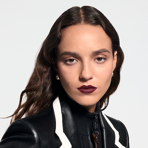 Perfumes and Beauty - LV Rouge - Matte Lipstick Perfumes and Beauty Lips } | LOUIS VUITTON (Product zoom)