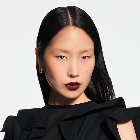 Perfumes and Beauty - LV Rouge - Matte Lipstick Perfumes and Beauty Lips } | LOUIS VUITTON (Product zoom)