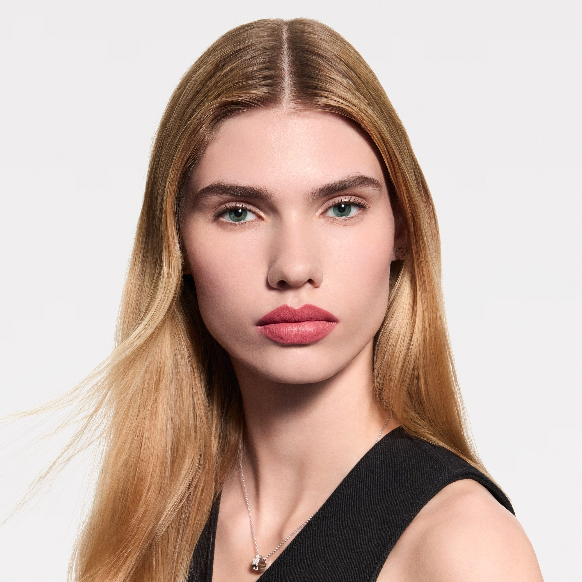 Perfumes and Beauty  - LV Rouge - Matte Lipstick Refill  Perfumes and Beauty  Lips } | LOUIS VUITTON (Product zoom)