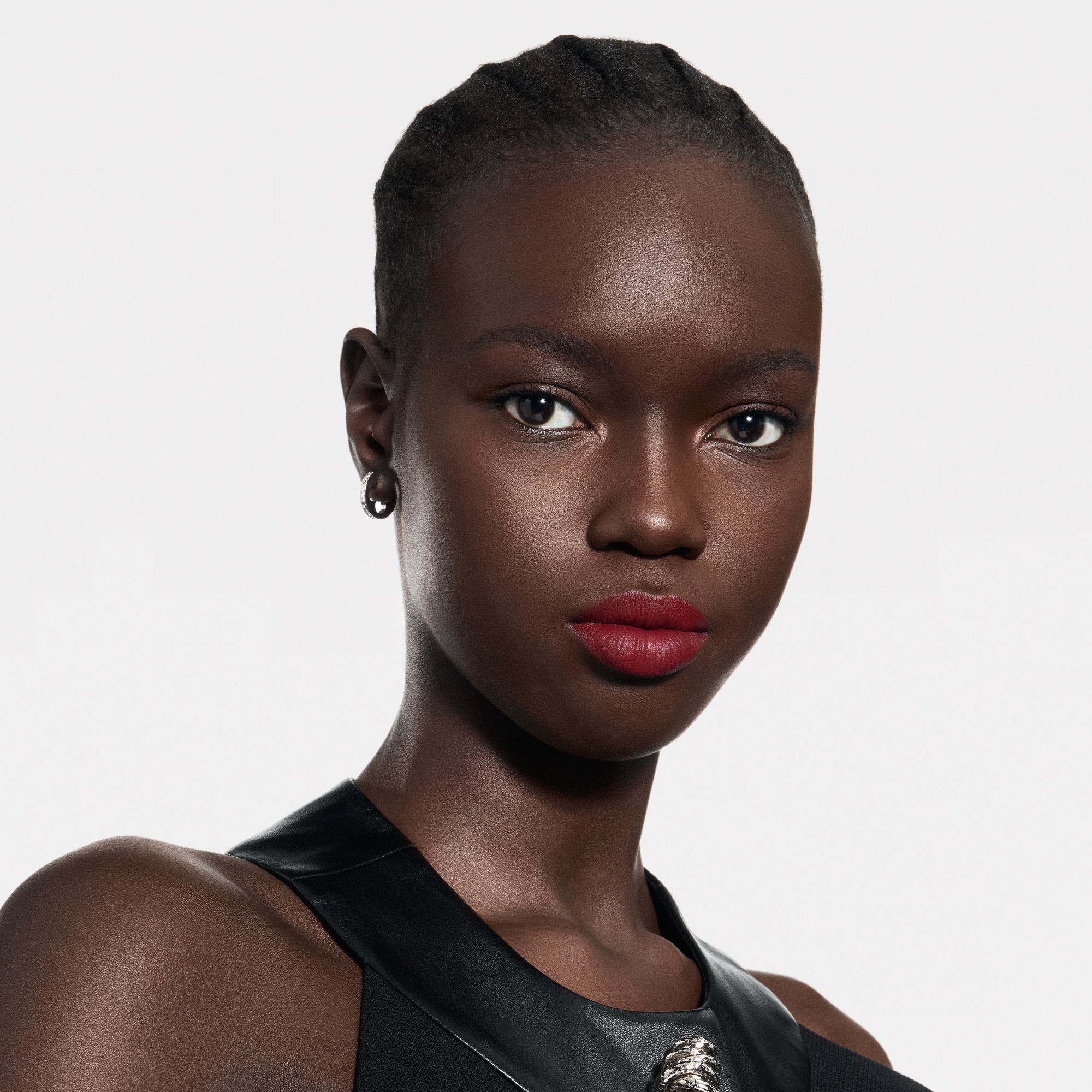 Perfumes and Beauty  - LV Rouge - Matte Lipstick Refill  Perfumes and Beauty  Lips } | LOUIS VUITTON (Product zoom)