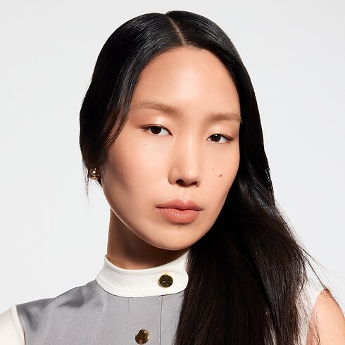 Perfumes and Beauty - LV Rouge - Satin Lipstick Refill Perfumes and Beauty Lips } | LOUIS VUITTON (Product zoom)