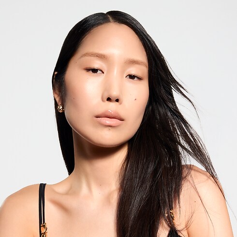 Perfumes and Beauty - LV Rouge - Satin Lipstick Refill Perfumes and Beauty Lips } | LOUIS VUITTON (Product zoom)