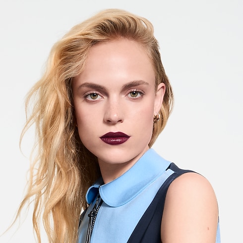 Perfumes and Beauty - LV Rouge - Satin Lipstick Refill Perfumes and Beauty Lips } | LOUIS VUITTON (Product zoom)