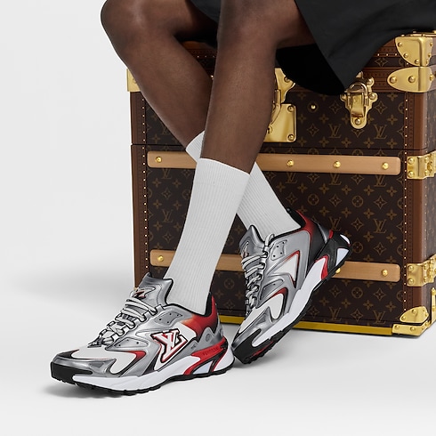 Men - LV Runner Tatic Trainers Men Shoes Trainers | LOUIS VUITTON (Product zoom)