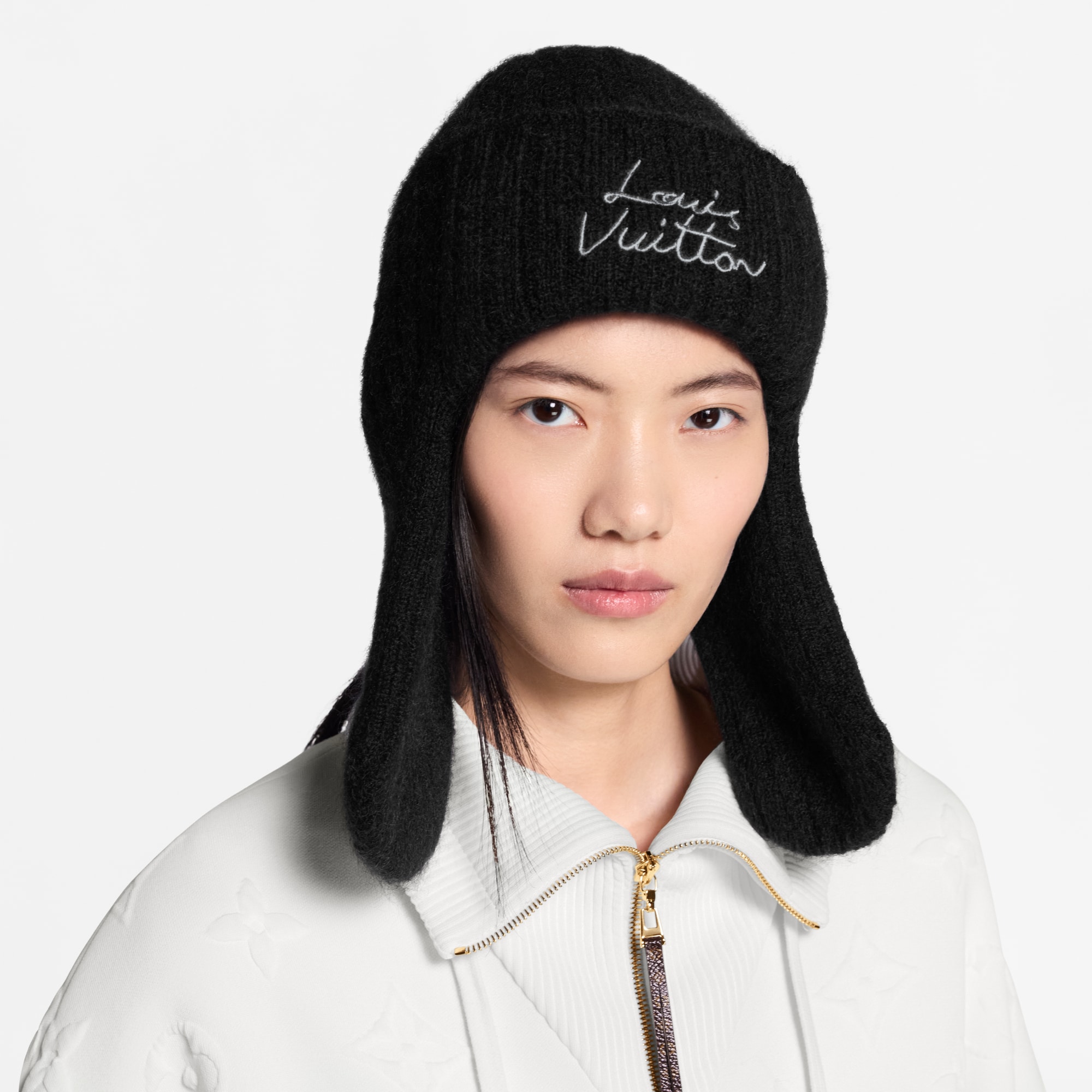 Women - LV Script Beanie S00 Women Accessories Hats & Caps | LOUIS VUITTON (Product zoom)