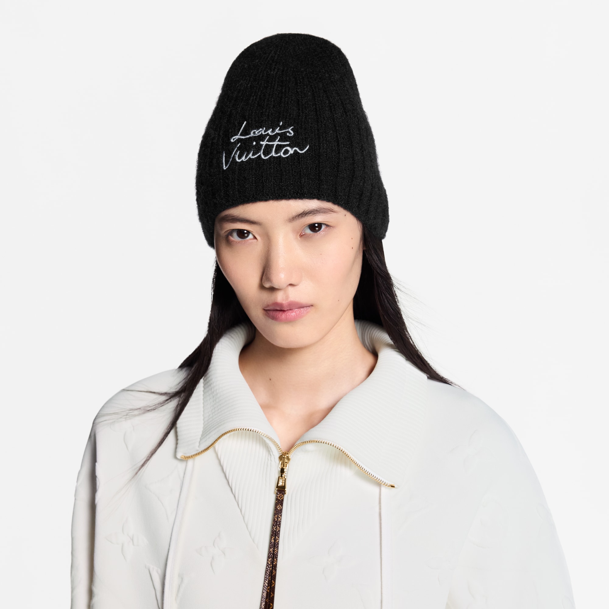 Women - LV Script Beanie S00 Women Accessories Hats & Caps | LOUIS VUITTON (Product zoom)