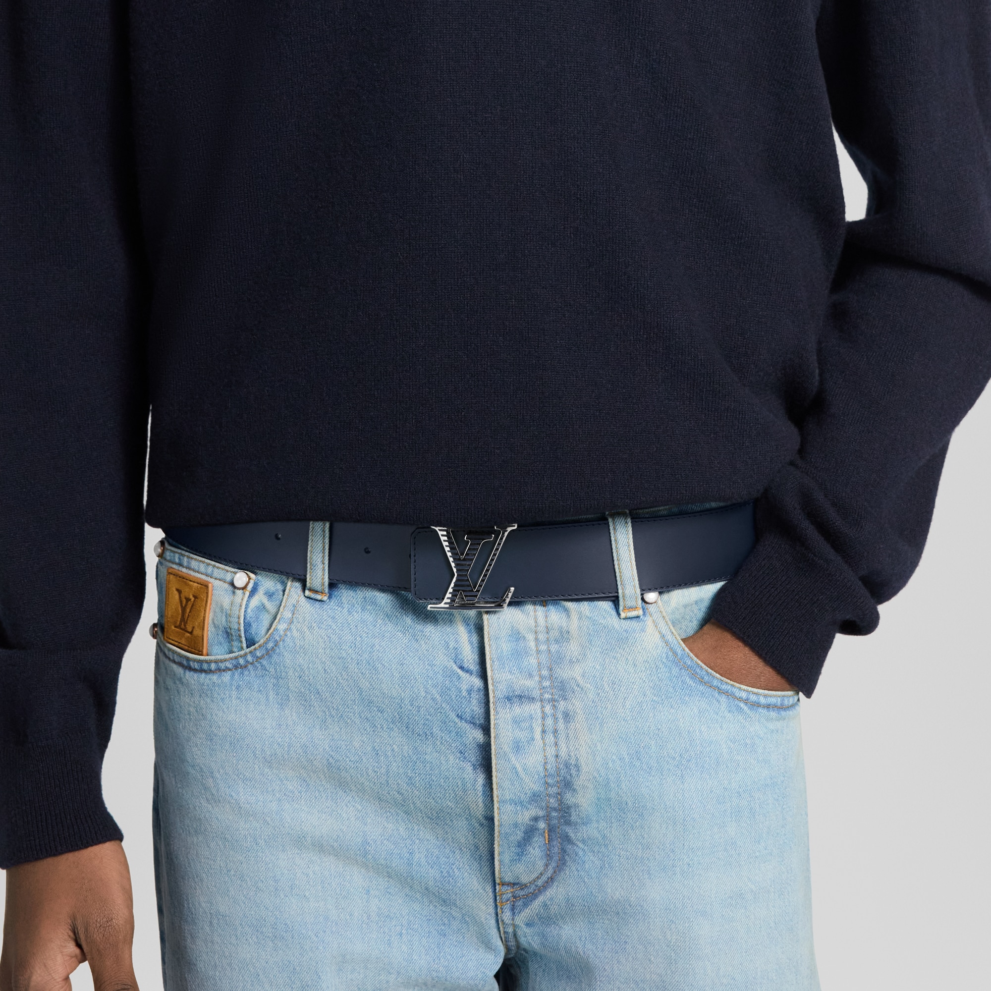 Men - LV Shadow 40MM Reversible Belt  Men Accessories Belts | LOUIS VUITTON (Product zoom)