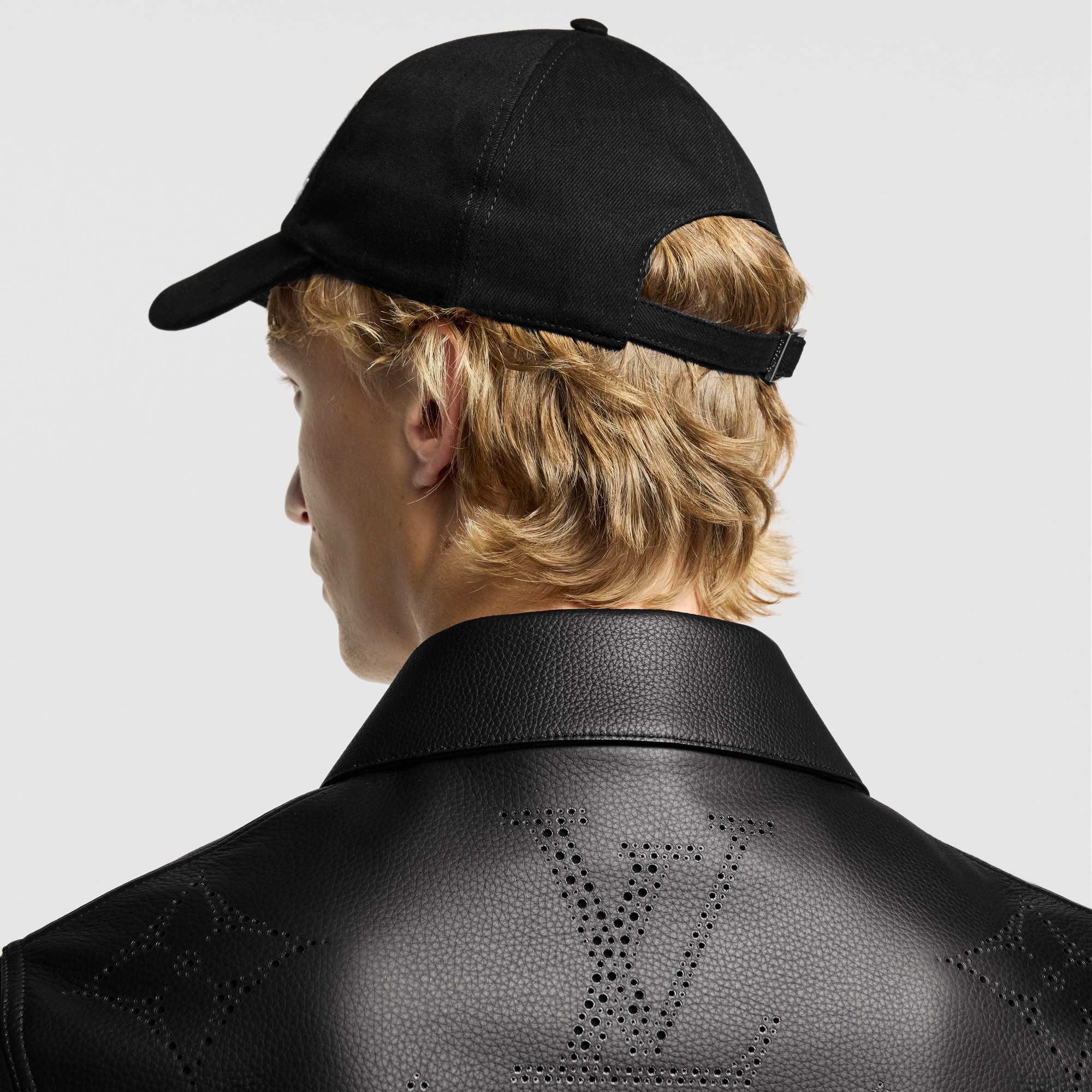Men - LV Smash Wool Cap S00 Men Accessories Hats, Beanies and Gloves | LOUIS VUITTON (Product zoom)
