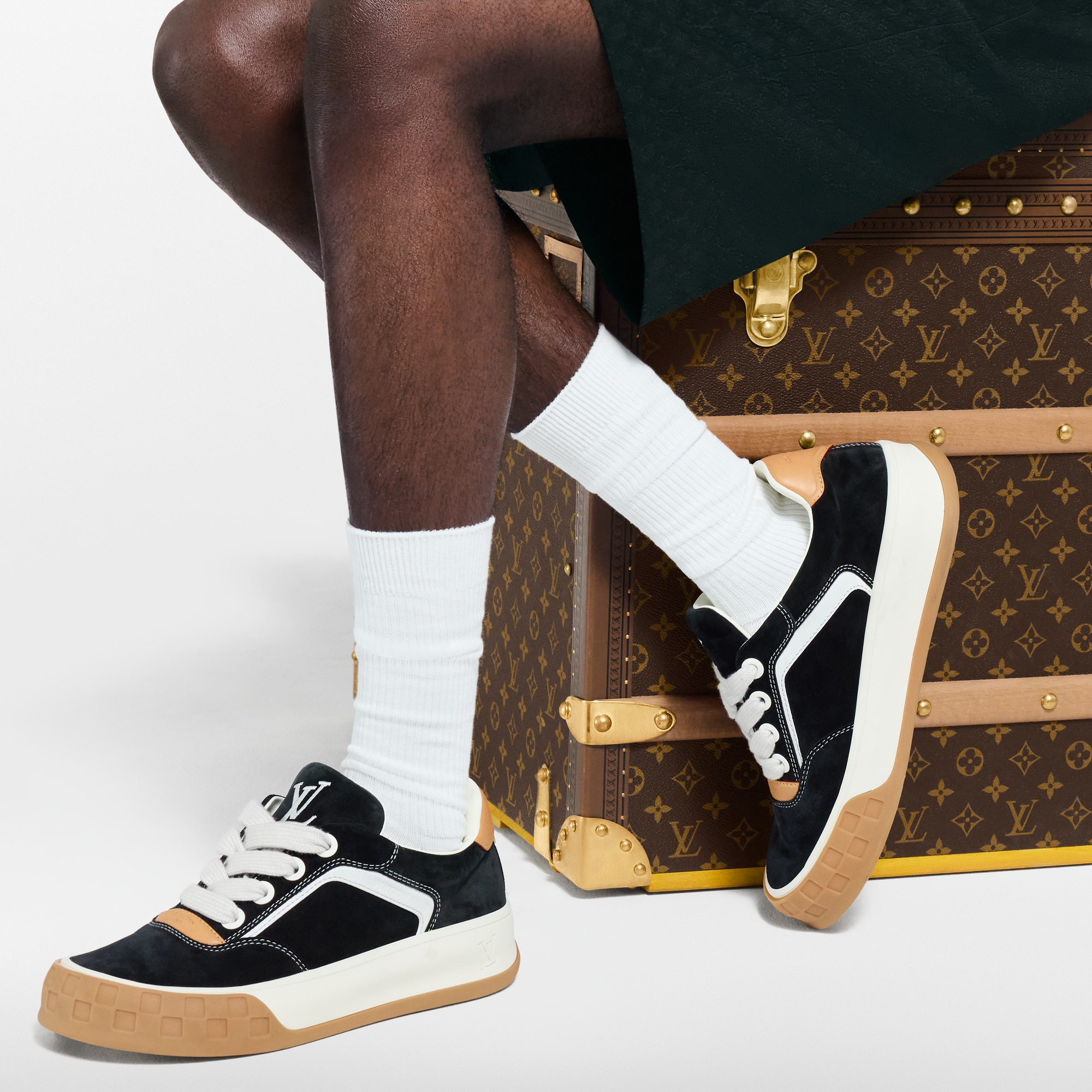 Men - LV Tilted Trainers  Men Shoes Trainers | LOUIS VUITTON (Product zoom)