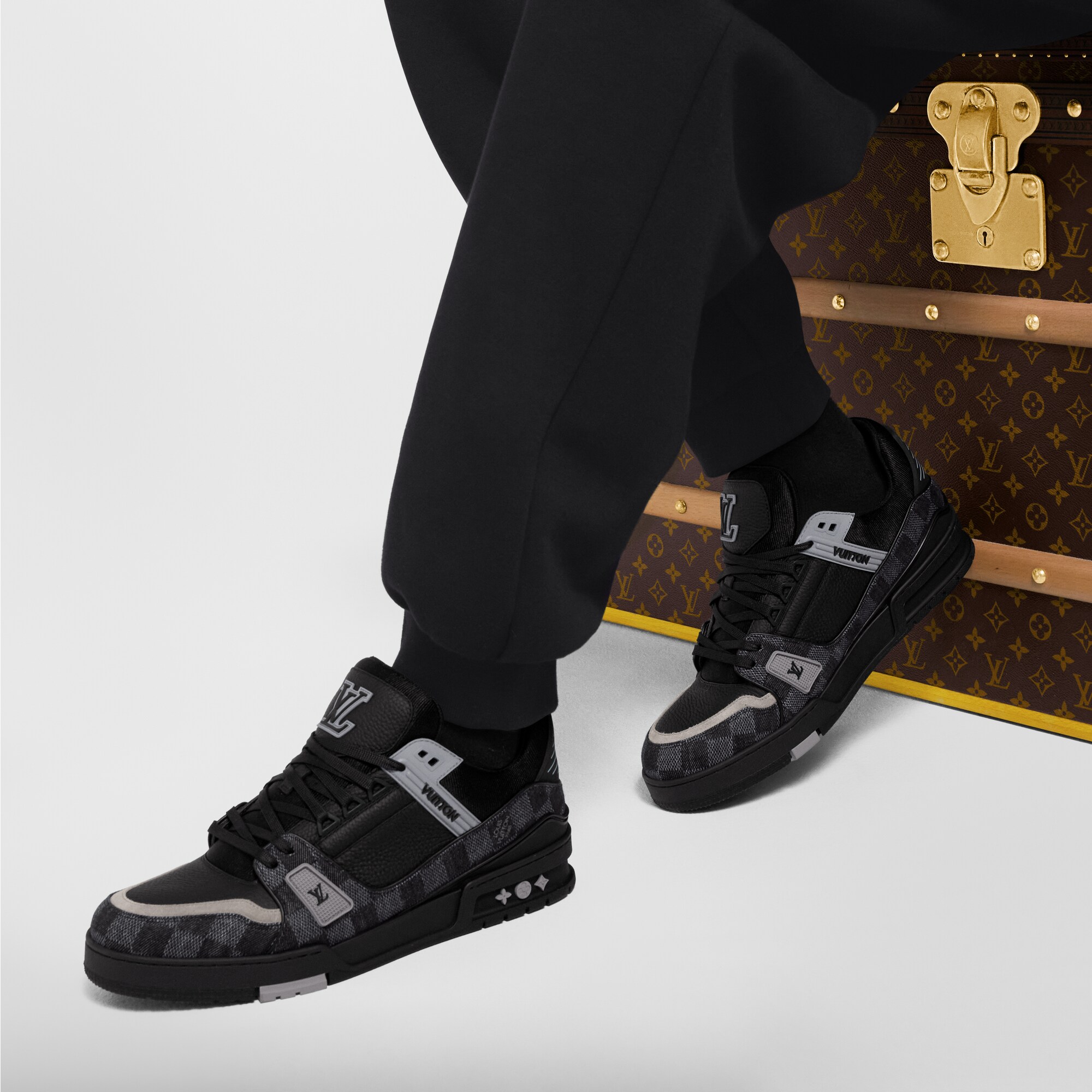Men - LV Trainer  Men Shoes Trainers | LOUIS VUITTON (Product zoom)