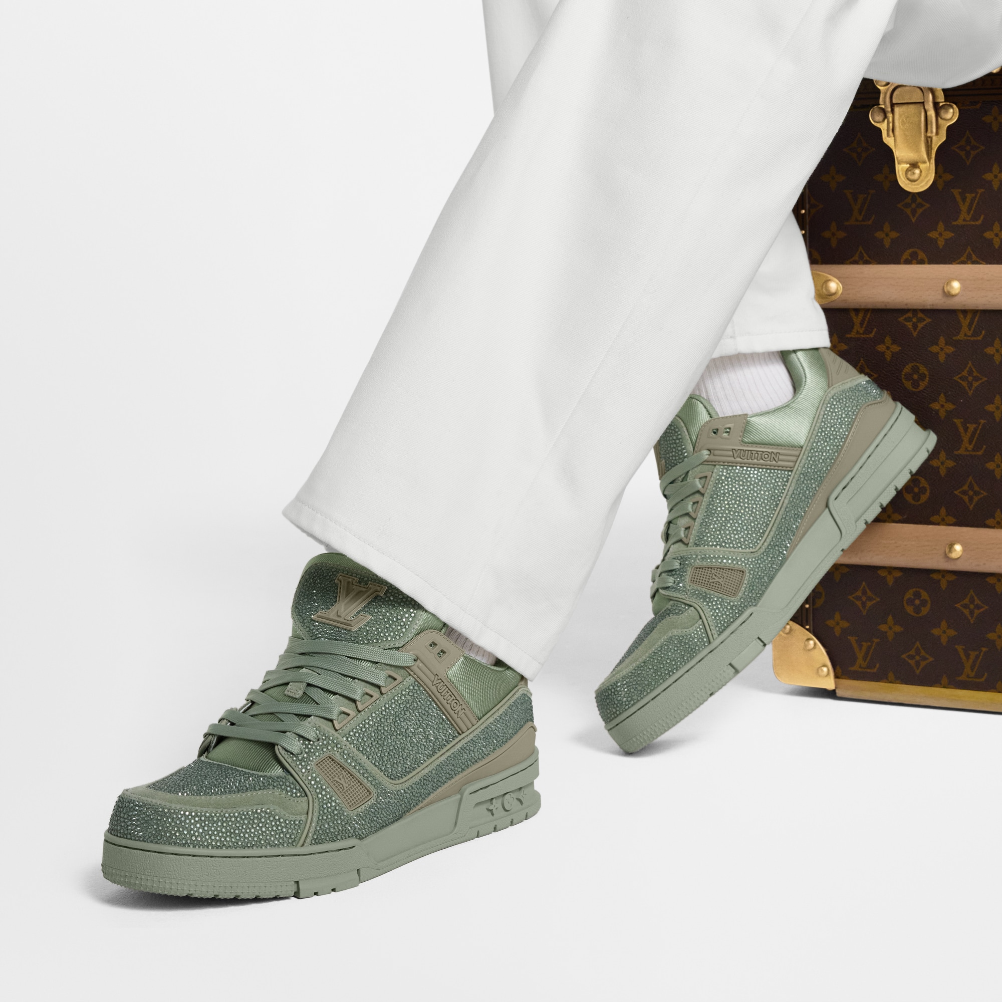 Men - LV Trainer  Men Shoes Trainers | LOUIS VUITTON (Product zoom)